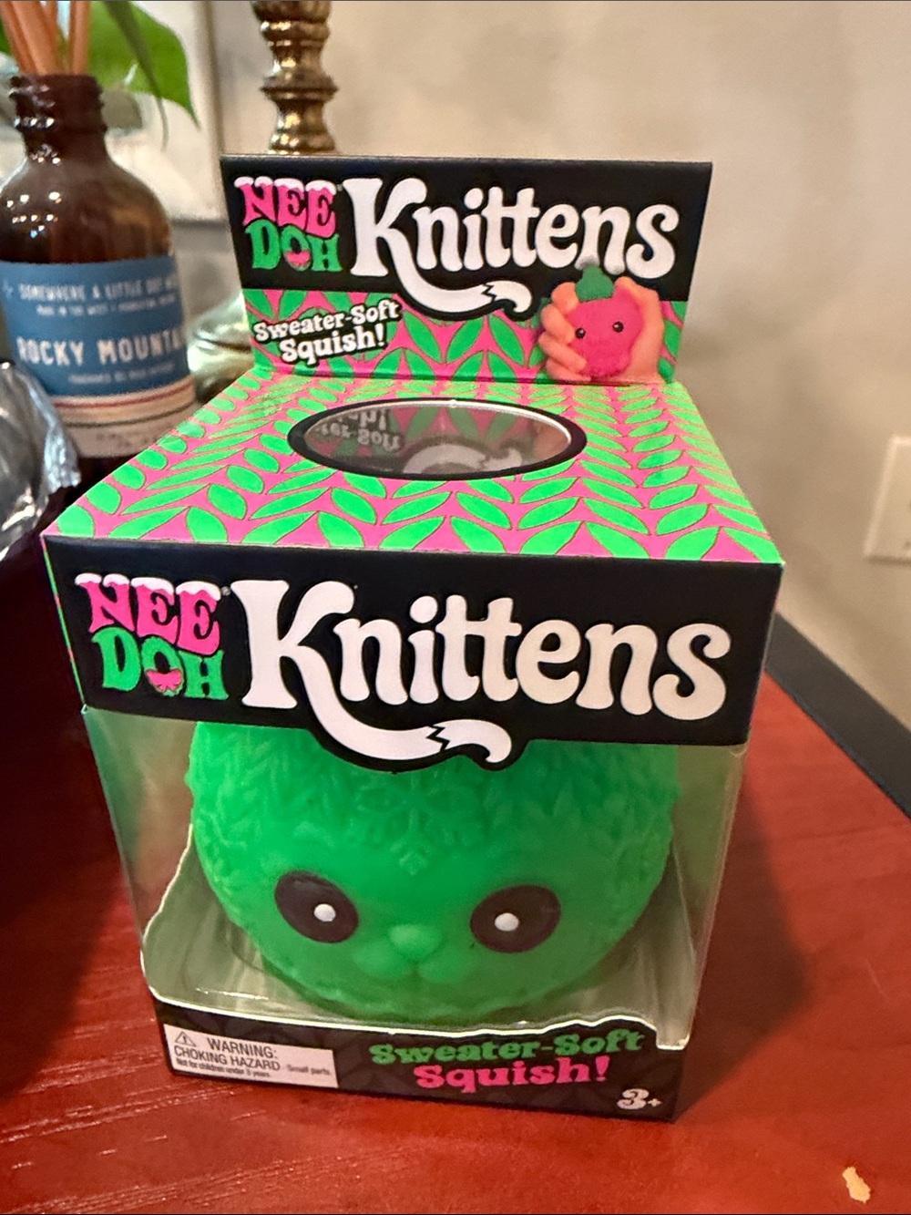 NeeDoh Knittens Green with pink hat